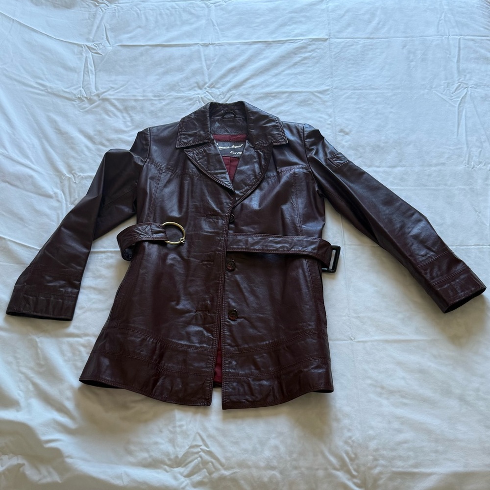 Vintage Women's Maroon Leather Jacket Size 10
